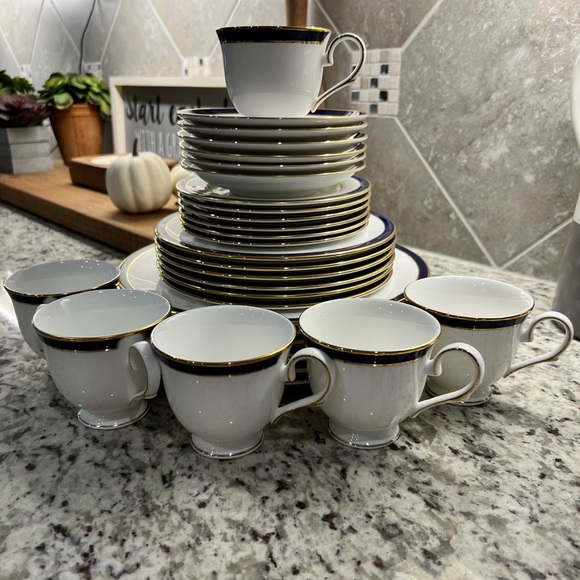 LENOX FEDERAL COBALT Fine China - per place setting - Picture 2 of 4